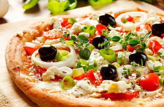 Mediterranean Vegetable Pizza