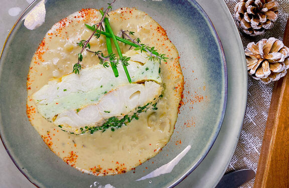 Steamed Pollock with Champagne Sauce